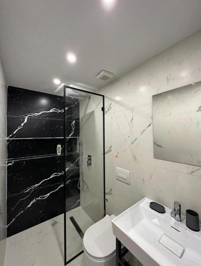 Come&Recome Tirana Apartments エクステリア 写真
