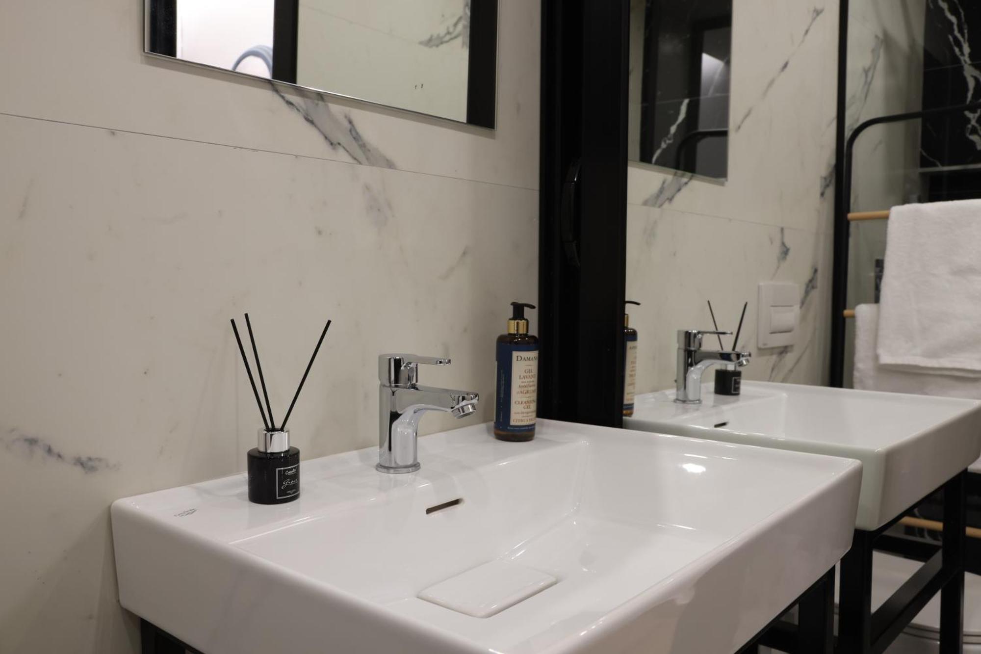 Come&Recome Tirana Apartments エクステリア 写真