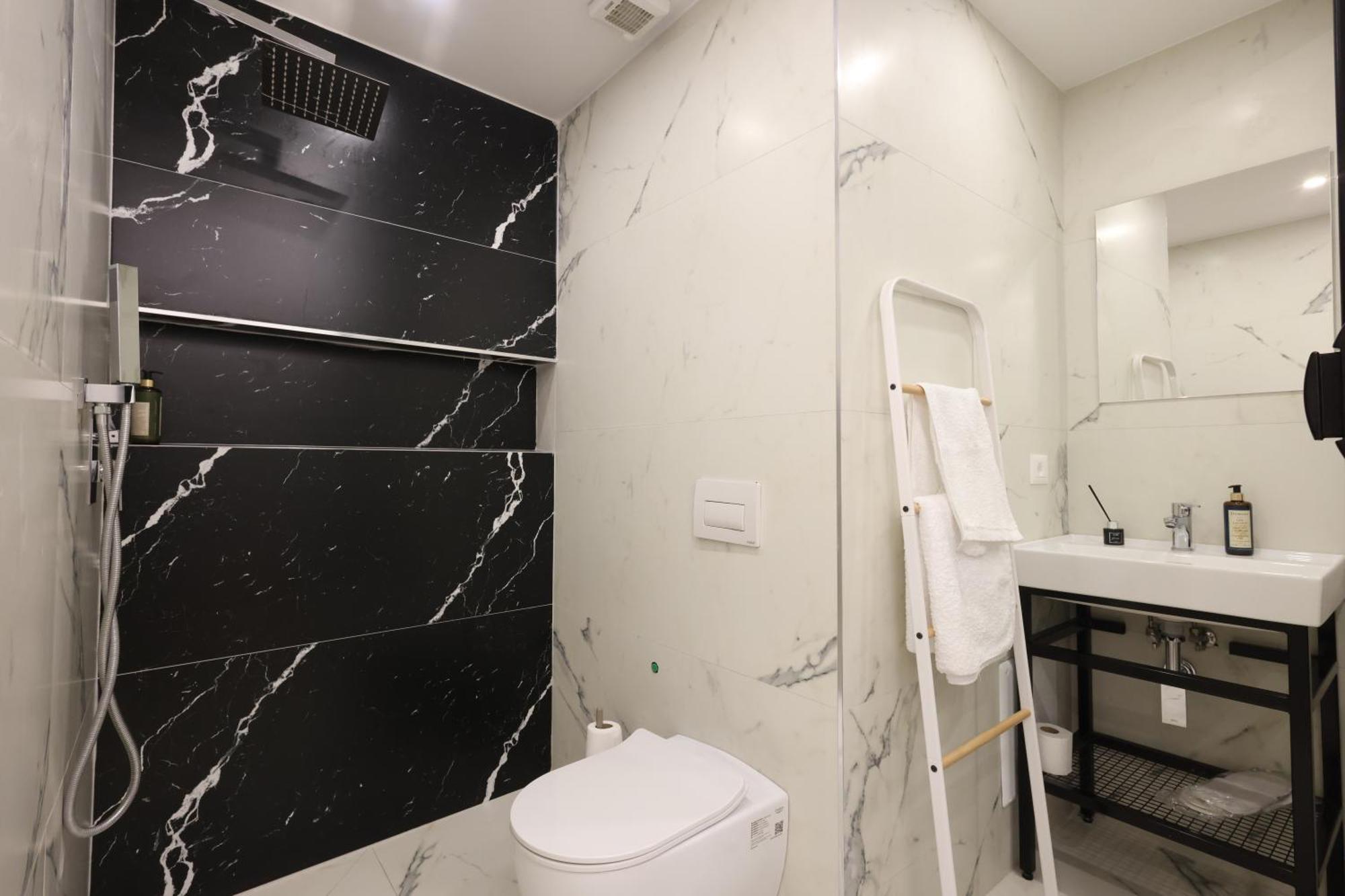 Come&Recome Tirana Apartments エクステリア 写真